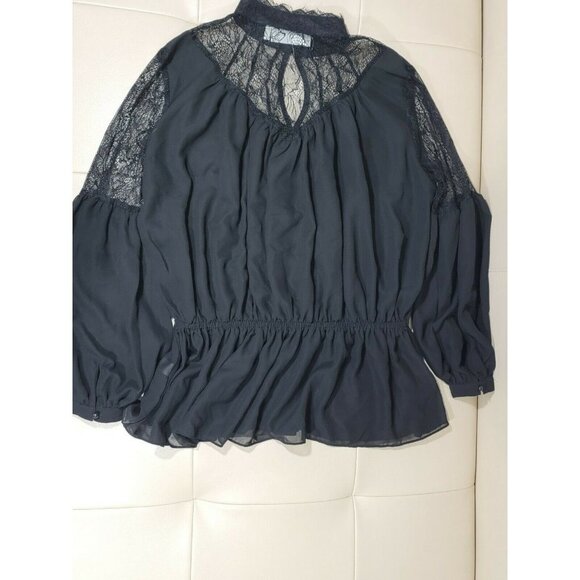 La Bellum Hillary Scott Peplum Blouse Size L Lace Bishop Long Sleeves Black - Picture 6 of 6